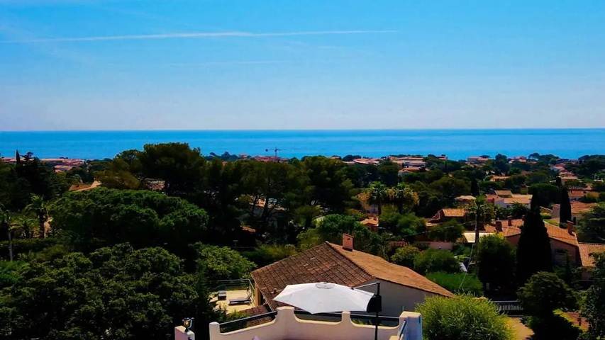 Villa pour 6 personnes, avec piscine et jardin dans Saint-Aygulf - 2
