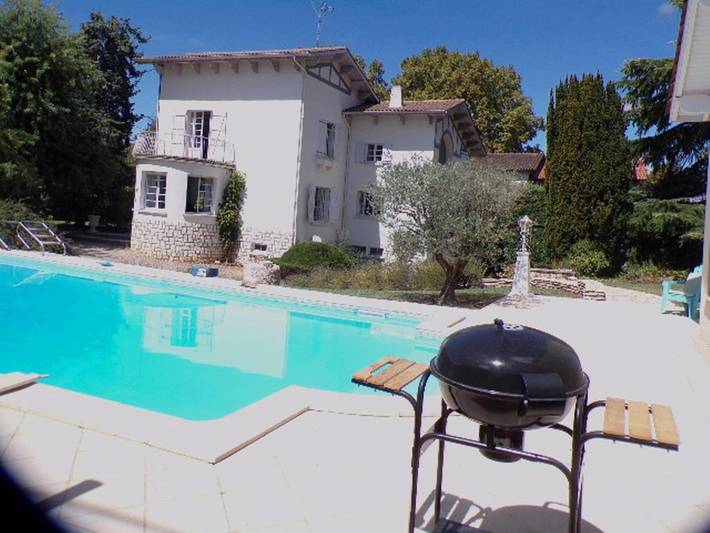 Maison d’hôte pour 3 personnes, avec vue ainsi que jardin et piscine à Sainte-Livrade-sur-Lot