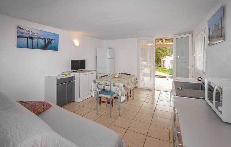 Appartement de pêche confortable avec jardin à Coti-Chiavari in Coti-Chiavari, Région d'Ajaccio