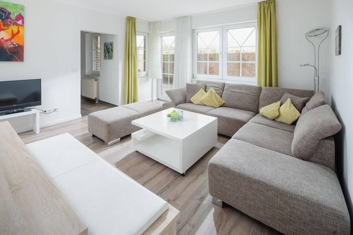 Ferienwohnung mit Meerblick für 5 Personen, mit Terrasse auf den Ostfriesische Inseln