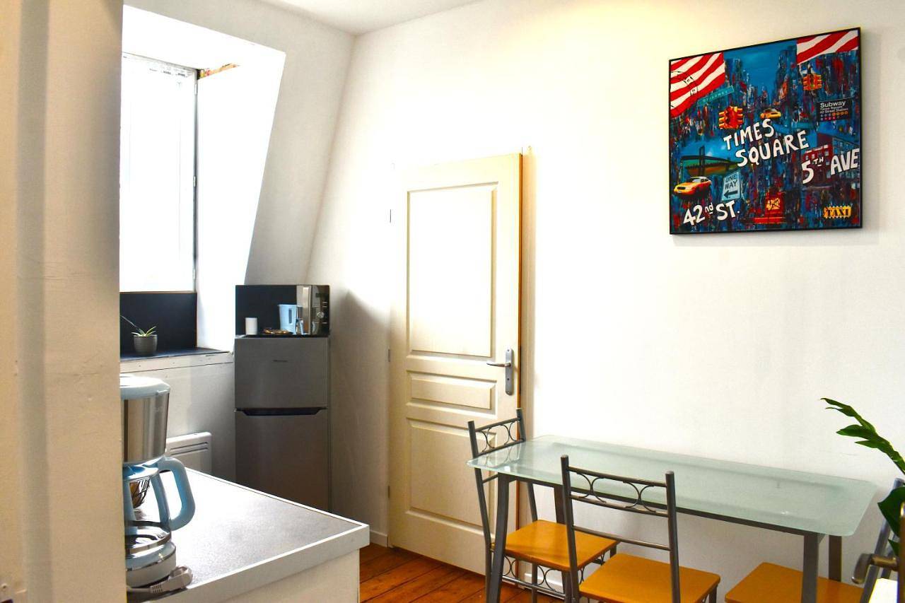 Appartement entier, La Domus Lemaitre 7, Wifi, 2 chambres, parking in Bavay, Avesnes-sur-Helpe