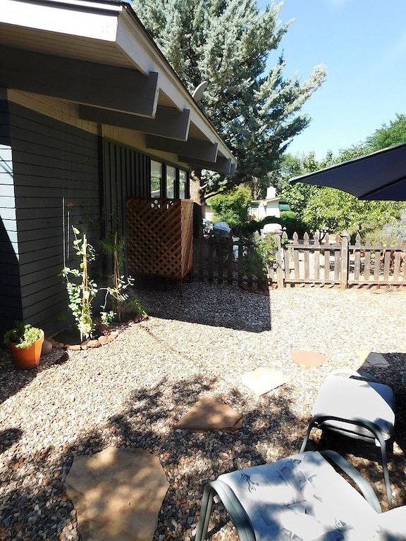 The Garden Oasis on the National Forest in Sedona, Oak Creek Canyon