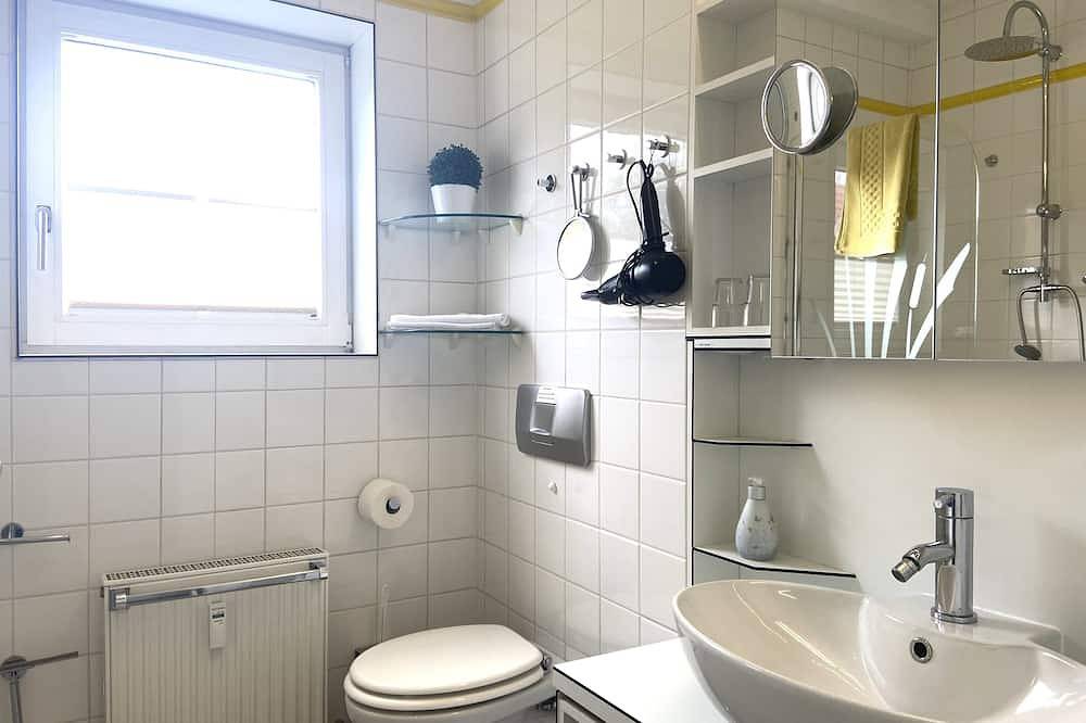 Ganze Wohnung, Gemütliche 1 ½  Zimmer Wohnung im 2. Og mit Balkon zum Kurpark in Deidesheim, Pfälzer Rheinebene