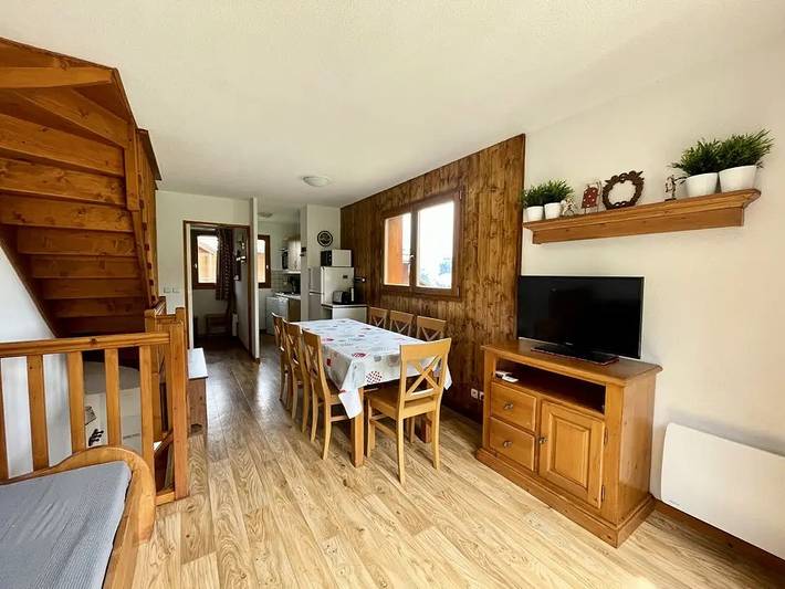 Chalet pour 8 personnes, avec terrasse ainsi que vue et piscine à Puy-Saint-Vincent - 2