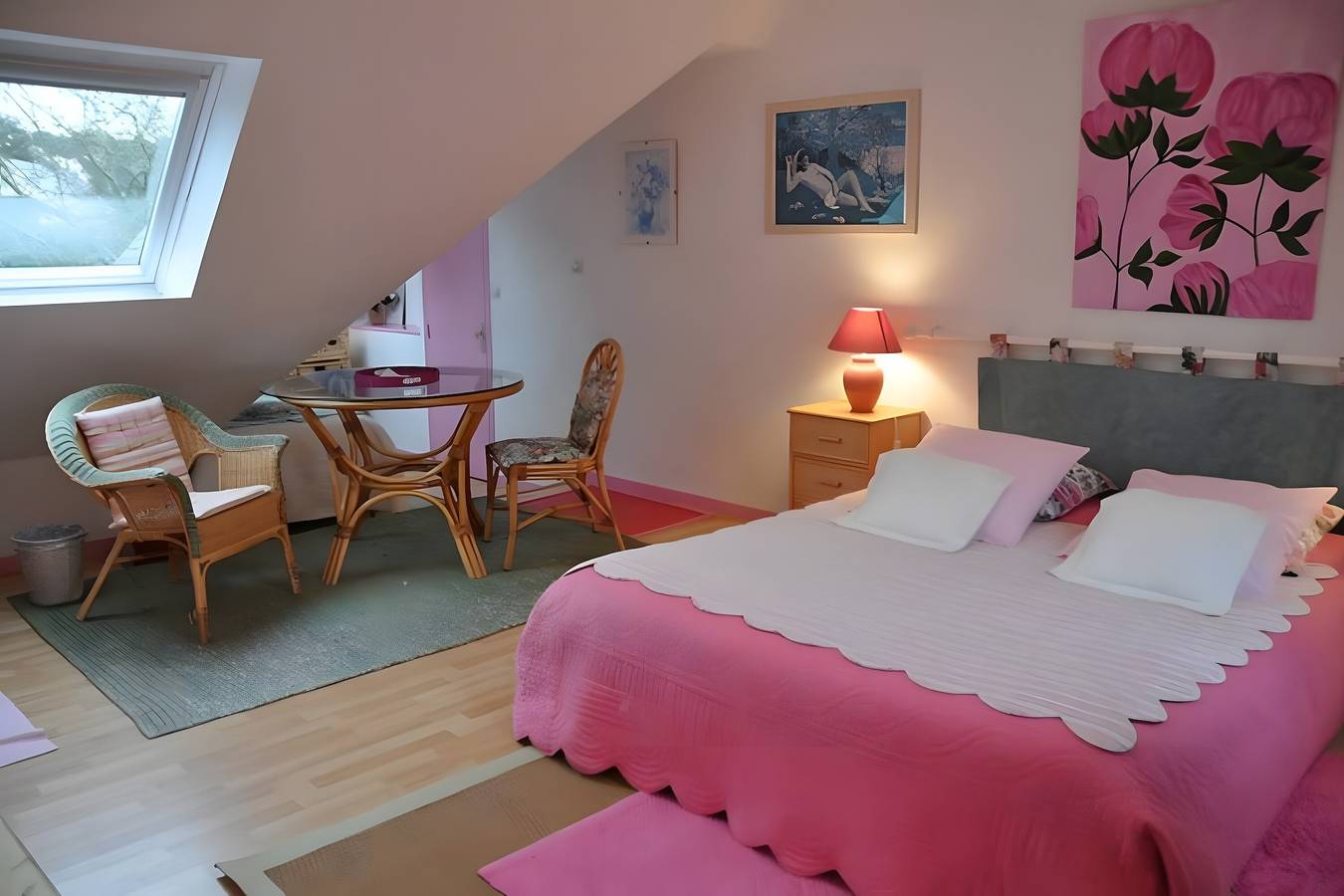 Bed and Breakfast 'Chambre D'hôtes - Les Camélias' con terraza compartida, jardín privado y Wi-Fi in Perros-Guirec, Costa de granito rosa