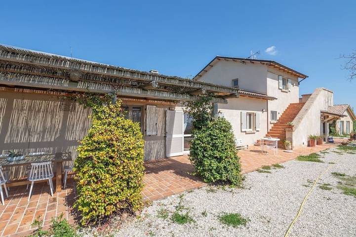 Villa for 7 people, with garden in Abruzzo