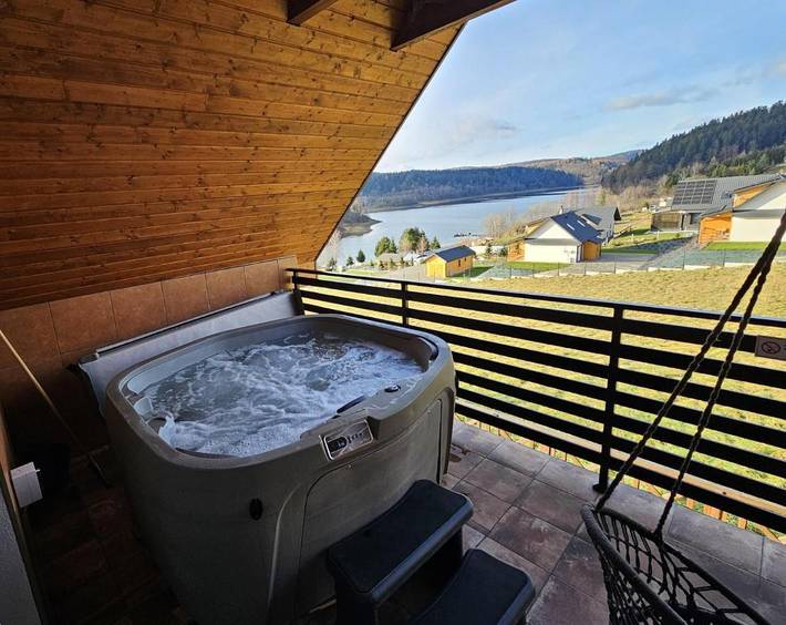 Dom wakacyjny dla 10 osób, z Balkon i Taras oraz Jacuzzi i Ogród w Solina