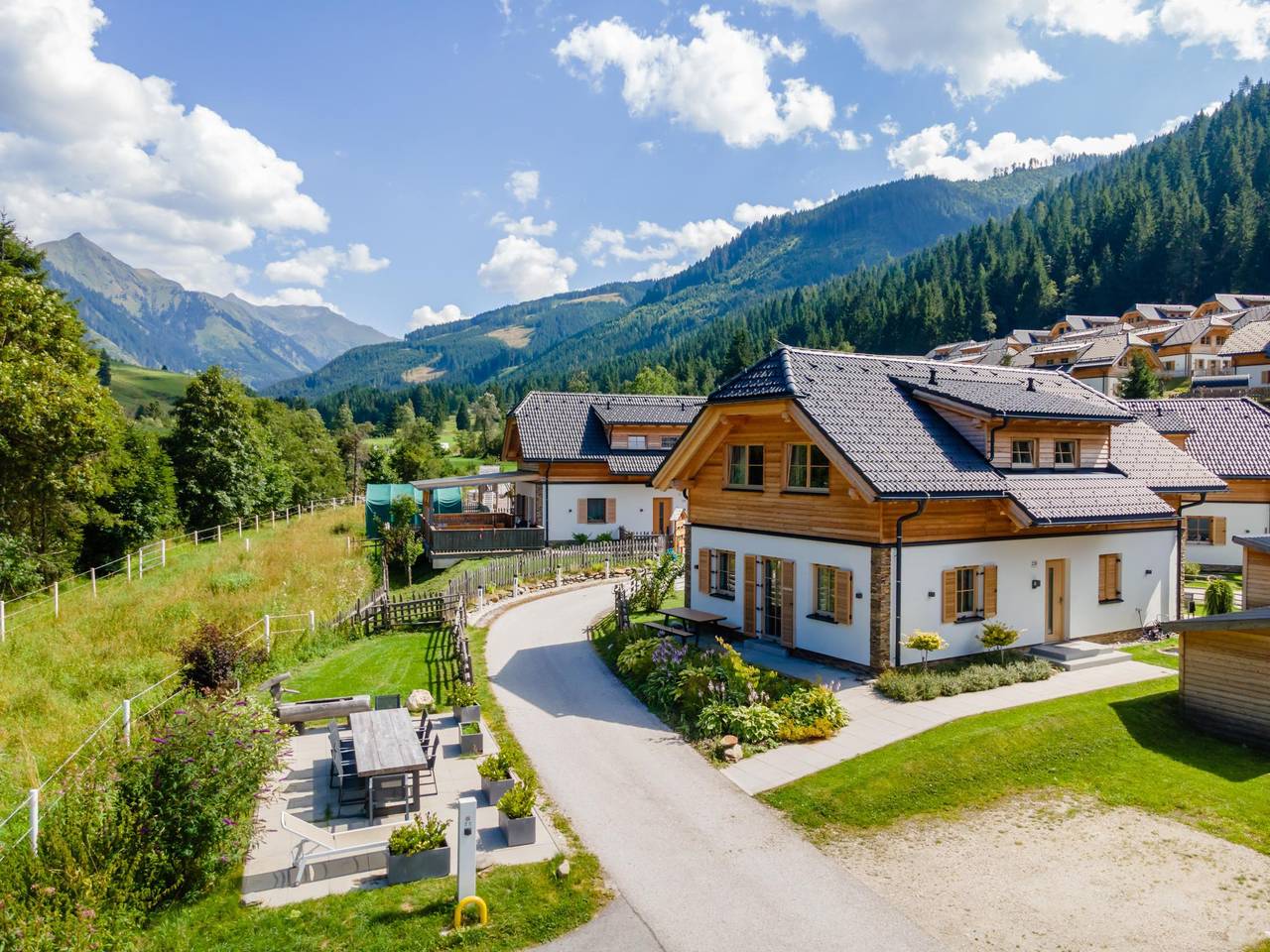 Exklusive Lodge mit Kamin, Sauna und Hot Tub in Rottenmanner und Wölzer Tauern, Irdning-Donnersbachtal