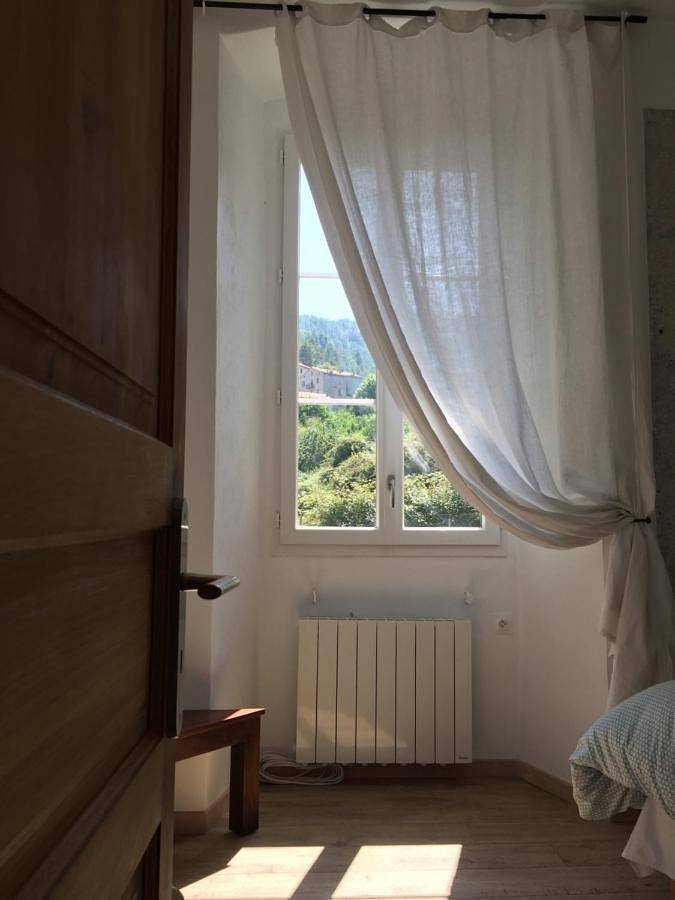 Gîte pour 4 personnes, avec terrasse et vue à Ghisoni - 3