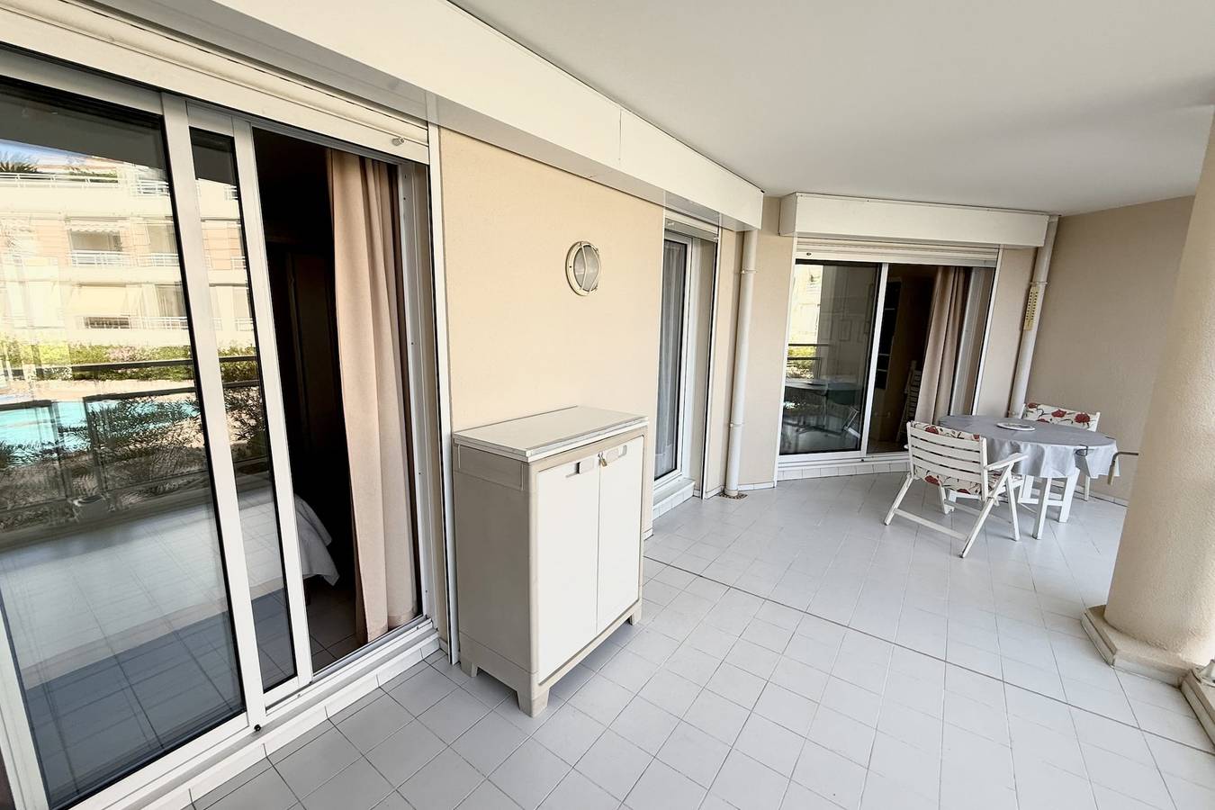 Ganze Ferienwohnung, Ferienwohnung für 4 Personen mit Balkon in Golfe-Juan, Vallauris