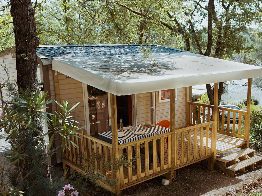 Flower Camping Domaine Villa Verde - Mobilhome 2 personnes - Cahute - 1 chambre télévision climatisé - Modèle 2024 in Callas, Région de Draguignan