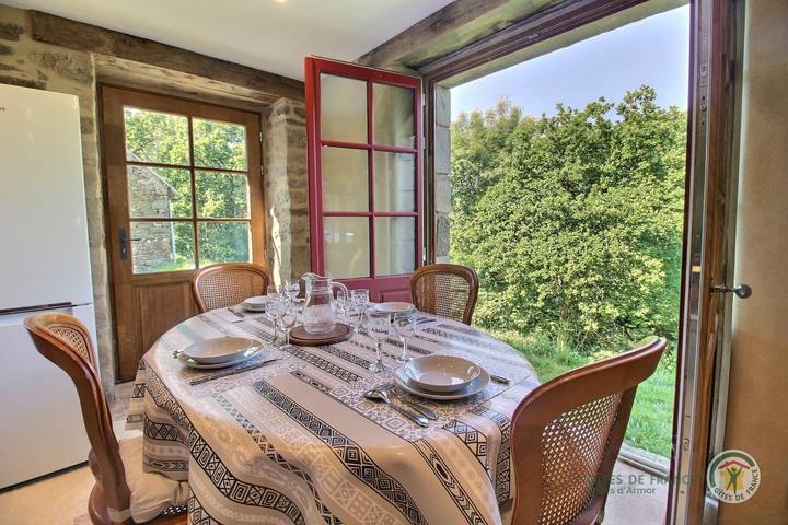 Gîte pour 4 personnes, avec jardin à Corseul - 4