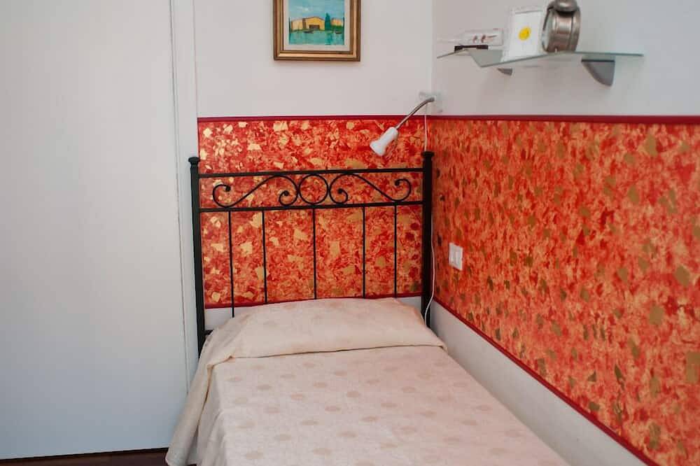 Ganze Wohnung, 2 Zimmer im Zentrum von Vittorio Veneto in Vittorio Veneto, Südliche Karnische Alpen