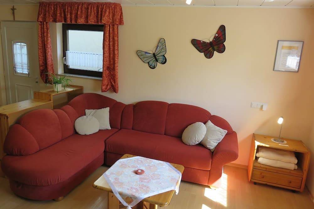 Ganze Wohnung, Appartement mit Freisitz unter den Weinranken | 3 *** Sterne in Großheubach, Fränkisches Weinland