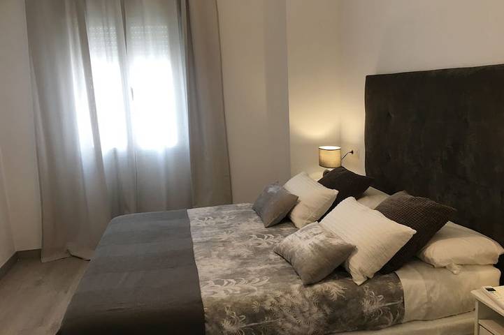 Apartamento entero, Apartamento de 3 habitaciones en el centro de Ronda. Parking gratuito y wifi in Ronda, Provincia de Málaga