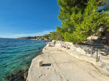 Vakantieappartement voor 3 Personen in Stari Grad, Nationaal Park Paklenica, Afbeelding 1
