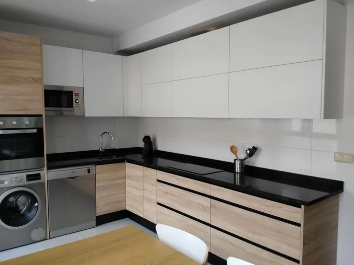 Apartamento de vacaciones para 9 personas, con balcón y vistas - 1