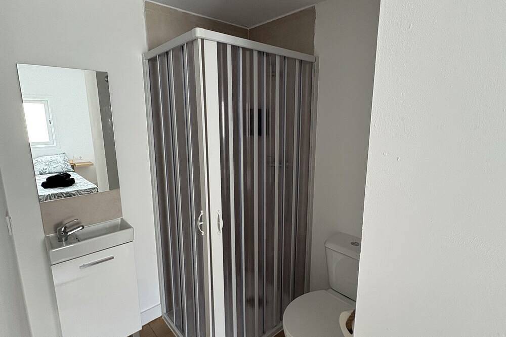 Apartamento entero, Amplio apartamento, jacuzzi-piscina ideal familias in Llagostera, Costa Brava