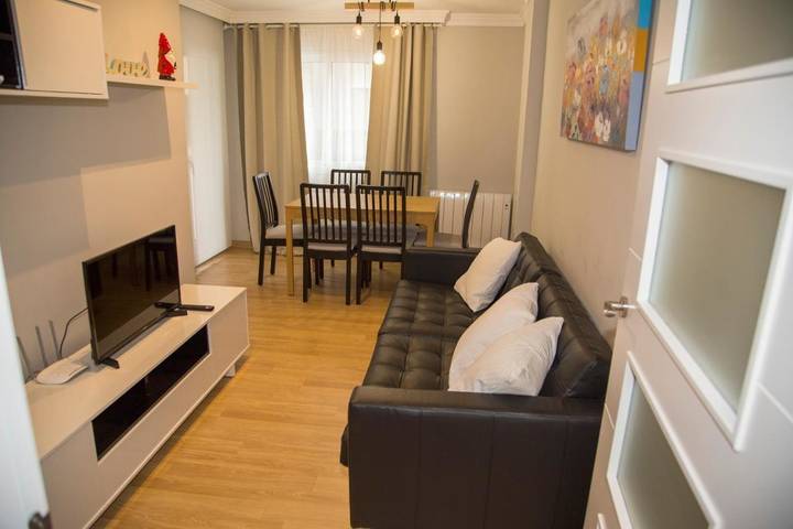 Apartament wakacyjny dla 6 osób, z Balkon i Taras w Reus