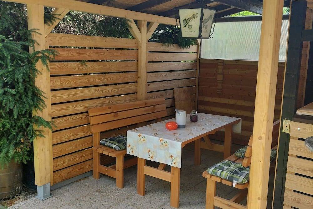 Ganze Wohnung, Ruhige zentrale Lage in Freital am Stadtrand von Dresden in Freital, Sächsisches Elbland