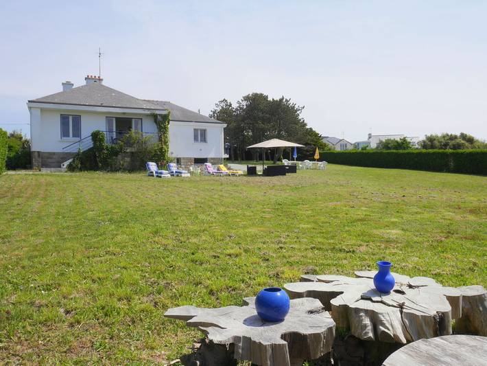 Maison de Vacances en Bretagne Vue Mer in Lampaul-Plouarzel, Région de Brest