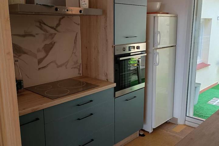 Gîte pour 5 personnes, avec terrasse et jardin dans Office De Tourisme De Rayol Canadel - 3