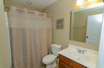 Vacation House for 28 Guests in Norris Lake, Tennessee, Picture 1