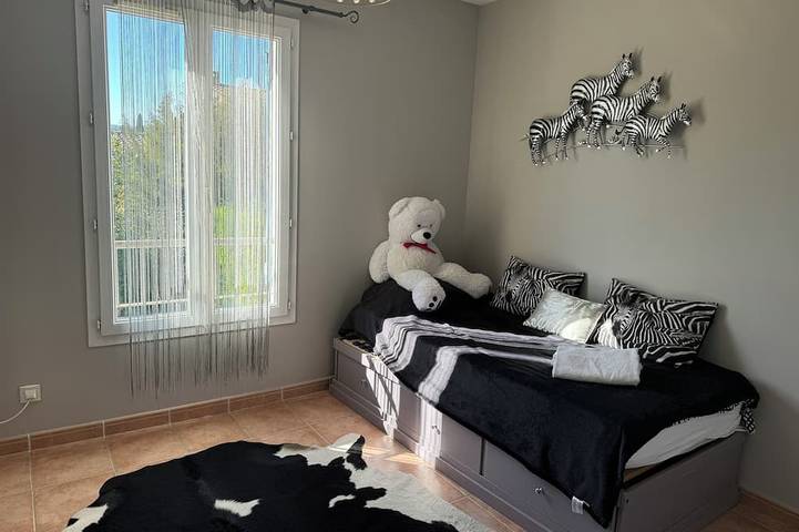 Villa pour 5 personnes, avec jardin et jacuzzi à Aix-en-Provence - 4