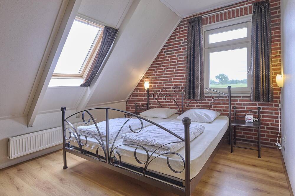 Mooie boerderij met grote tuin en speelzolder in Neede, Gelderland