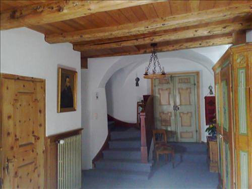Bnb Hotel & Appartements Chasa Valär - Budget-Doppelzimmer mit Etagendusche/Wc in Scuol, Unterengadin