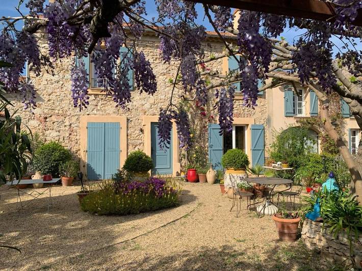 Chambre d’hôte pour 2 personnes, avec Terrasse et Jardin ainsi que Piscine et Vue à Grimaud