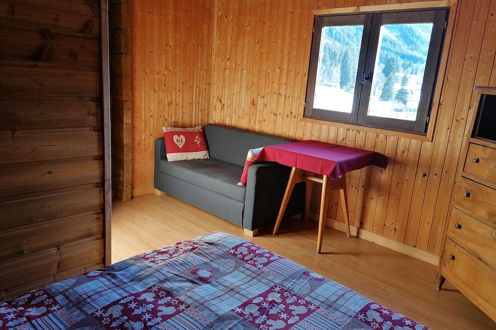 Authentic mountain chalet with view - sauna- Norwegian bath in La Ferrière, Isère