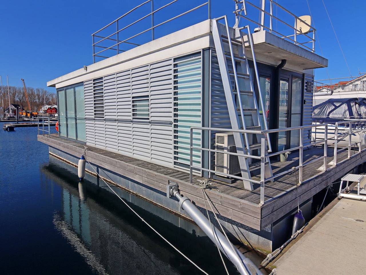 Hausboot in Boltenhagen in Tarnewitz, Boltenhagen