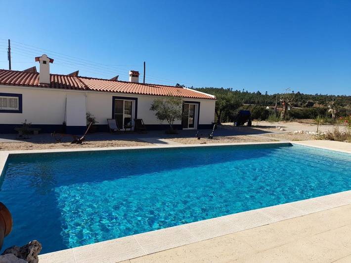 Casa de vacaciones para 5 personas, con piscina además de jardín y vistas - 1