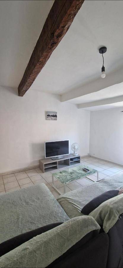Gîte pour 6 personnes, avec vue à Lodève - 4