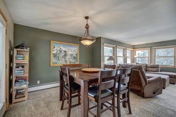 Vacation Rental for 8 Guests in Summit County, Breckenridge, Picture 4