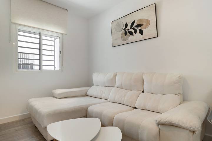 Entire apartment, Apartment 'Apartamentos Habana 1' with Air Conditioning in Playa Barbate, Barbate