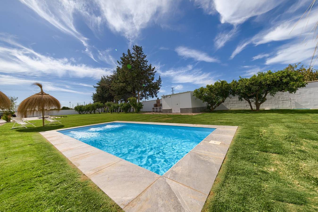 Villa "Los Naranjos - sólo mayores de 25 años" con Piscina privada, Wi-Fi y aire acondicionado in Chiclana de la Frontera, Costa de la Luz