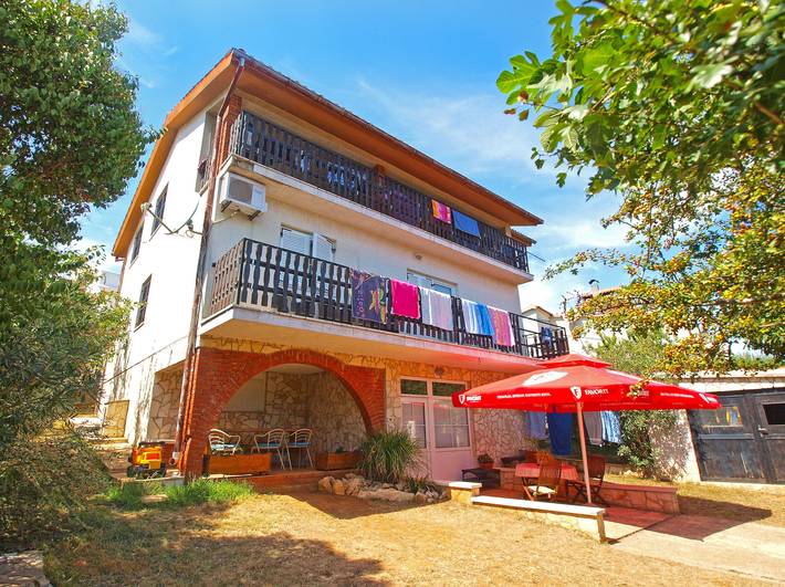 Apartamento entero, Apartamento de vacaciones para 6 personas con terraza in Premantura, Costa sur de Istria