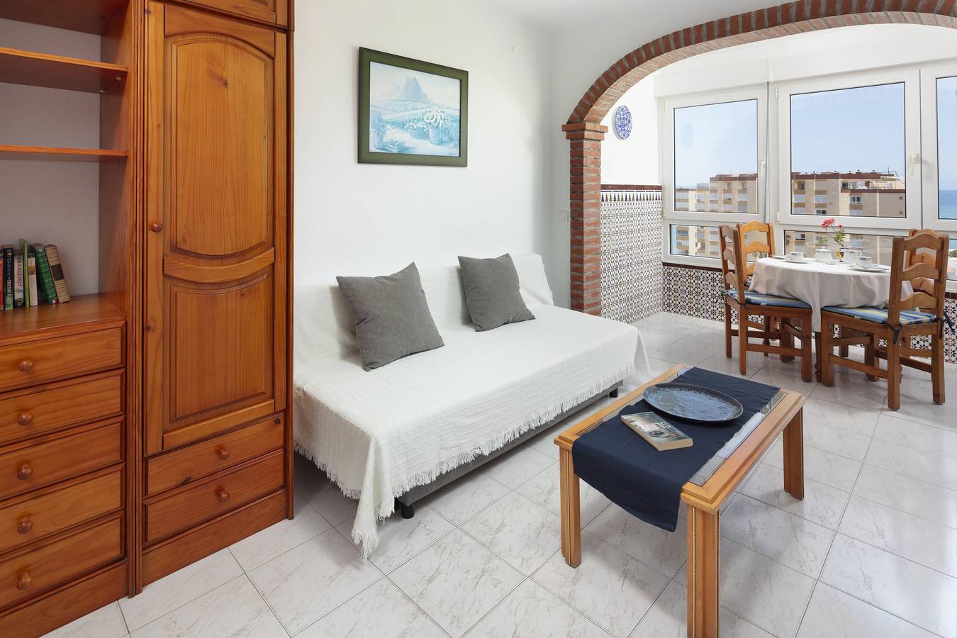Entire studio, Studio Apartment 'Estudio 07-05' with Sea View, Wi-Fi and Air Conditioning in Torrox Costa, Torrox
