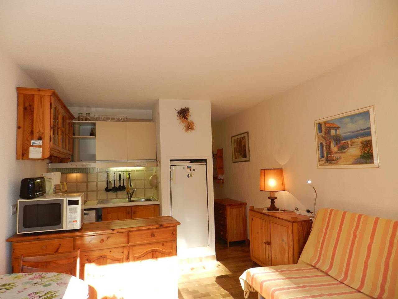 Ganze Wohnung, Studio am Strand mit Pool, Tennis und Terrasse - Perfekt für Familien! in Bormes-les-Mimosas, Parc national Port-Cros