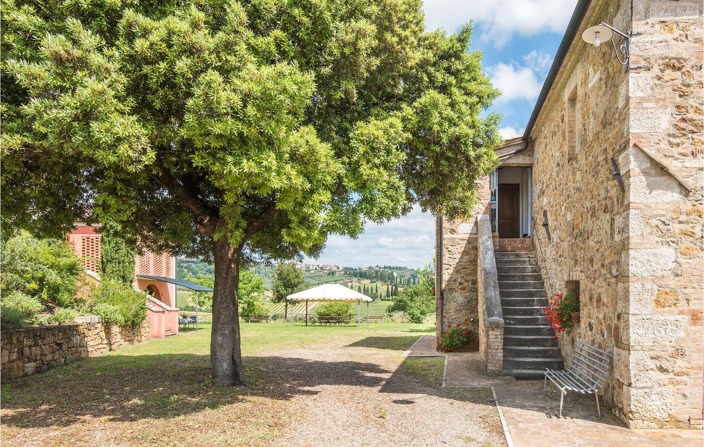 Appartamento di 150mq con WiFi, parcheggio e giardino vicino a San Quirico in San Quirico d'Orcia, Val d’Orcia