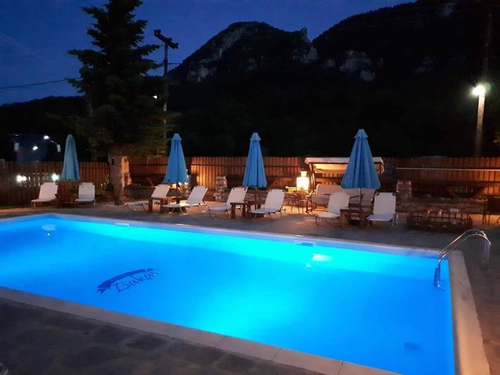 Bed and breakfast for 4 people, with garden and pool as well as view - 1