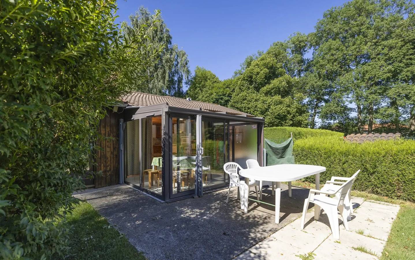 Chalet 3 étoiles - Piscine in Loubeyrat, Regionaler Naturpark Volcans d'Auvergne