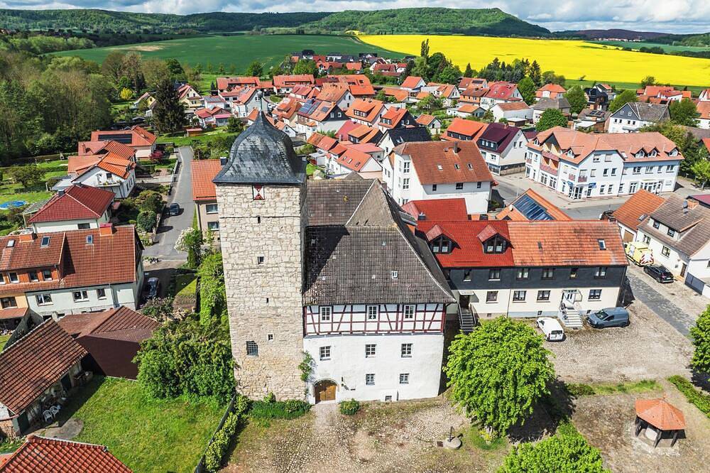 Ferien im Schloß bis 15 Pers. Fewo: Burggraf & Himmelsleiter in Am Ohmberg, Nordthüringen (Deutschland)