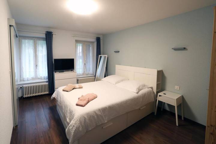 Hôtel pour 2 personnes, avec terrasse, animaux acceptés à Grandson - 2