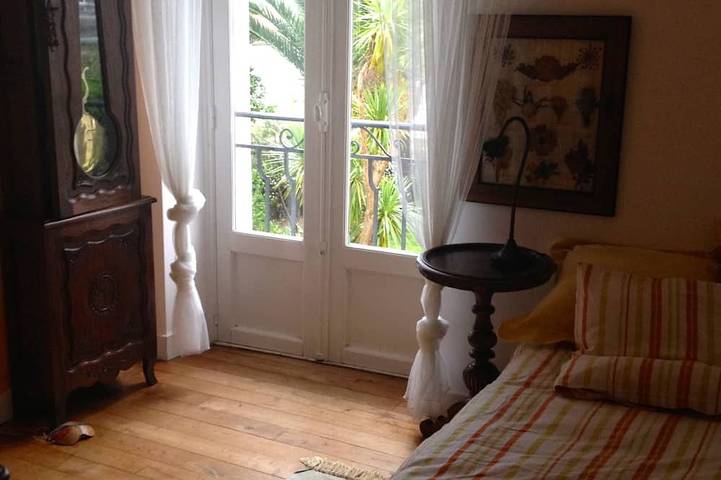 Historic House, 1850, 4-Star, 5-Bedroom. in Hendaye, Bayonne region