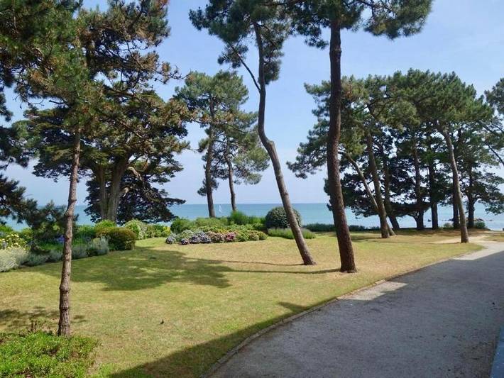 Gîte pour 6 personnes, avec vue ainsi que terrasse et jardin, animaux acceptés dans Plage de Beaumer - 2