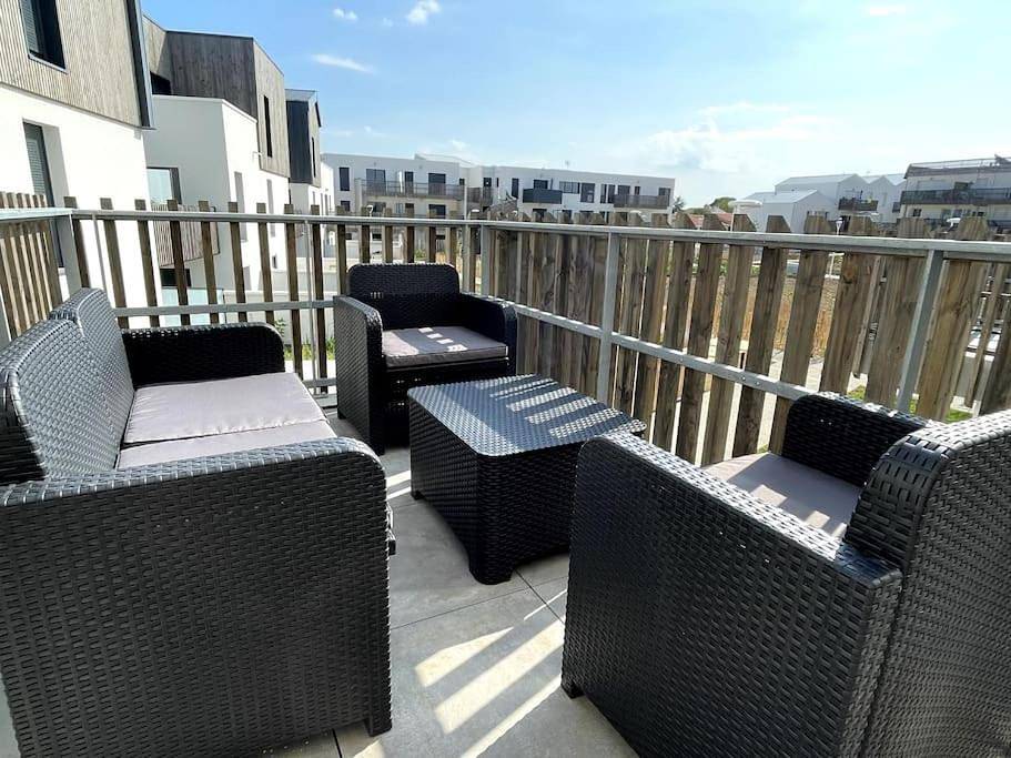 Appartement entier, One-Bedroom Apartment in Puilboreau, Région de La Rochelle