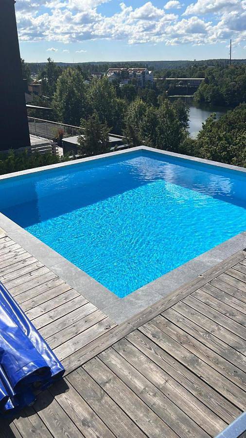 Villa with Private Pool in Nacka, Svenska Östersjön